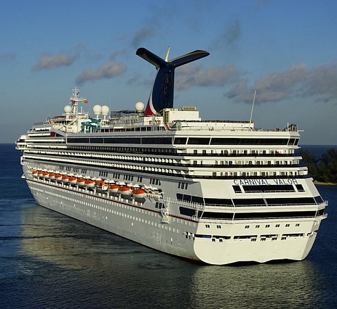 Круизный лайнер Carnival Valor